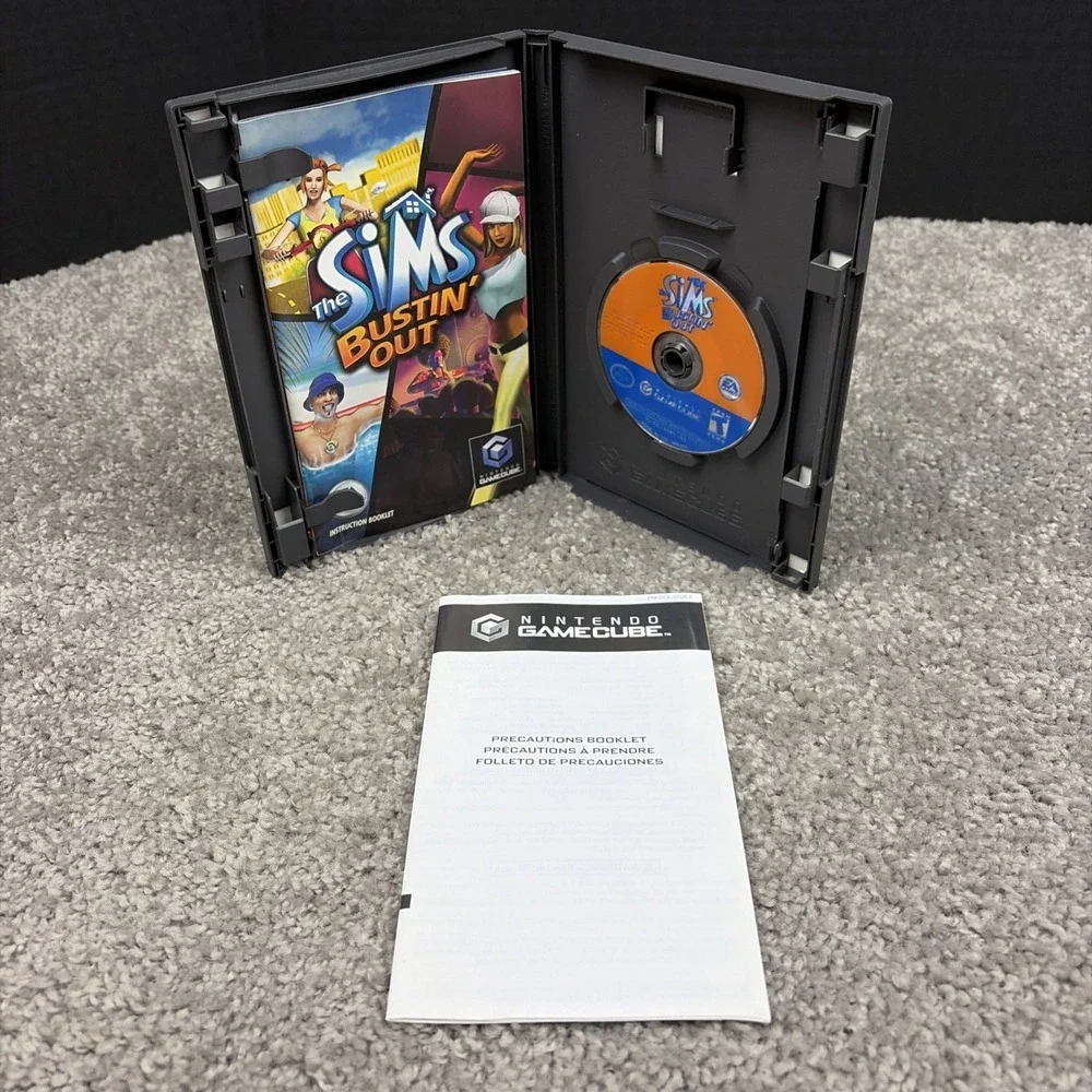 Sims Bustin' Out (Nintendo GameCube, 2003) Complete With Manual